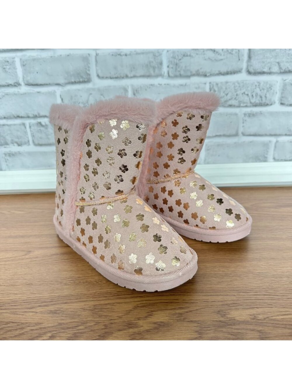 🦋Winter Boots Sz 5Y Big Kids Flower Rose Gold Butterfly Faux-Fur Slipper